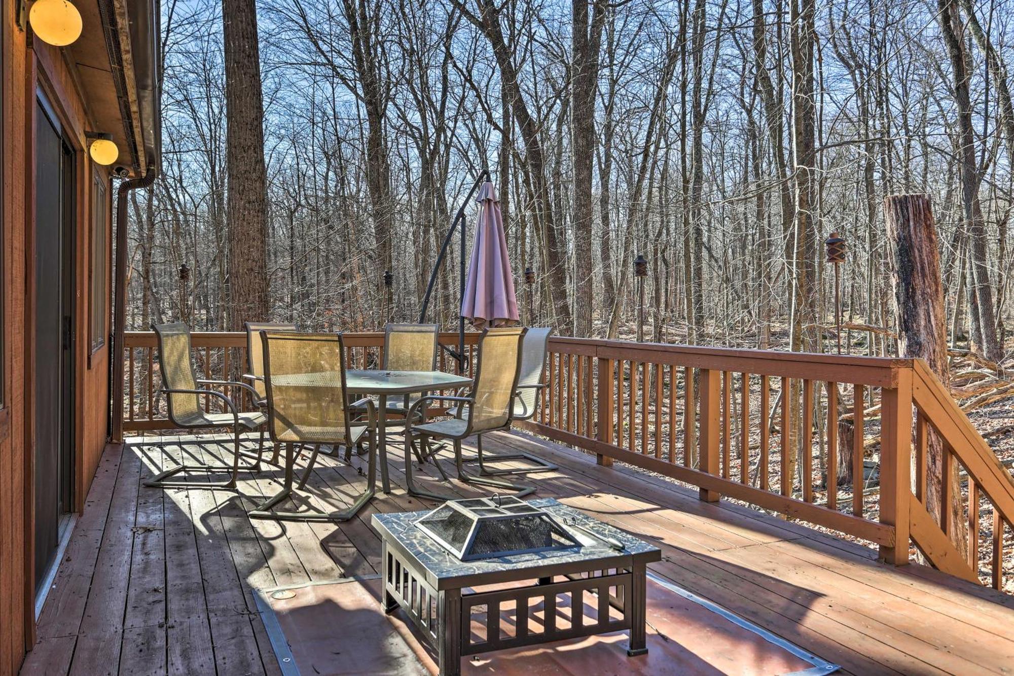 Poconos Family Home - Near Falls With Resort Perks! Bushkill Exterior photo
